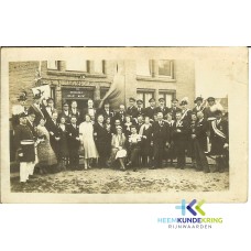1930 Koning Bernard Jacob Stoll en Koningin Chr. G. Stoll Blij Coll.H.Seising F00002800